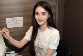 Tokyo Girl’s Illustrated Guide: Shino, 23-year-old art school student